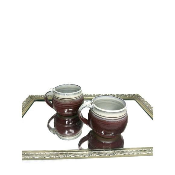 Beautiful Studio Art Pottery Mugs Pair of 2 Drip Glaze Artist Signed Red Cream - Picture 2 of 10